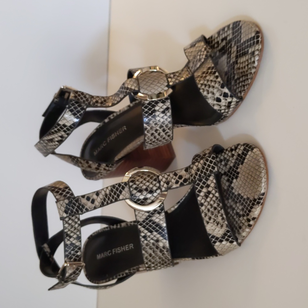Marc Fisher Black Walinda City Snake Print Block Heel T Ankle Strap Sandal 8M